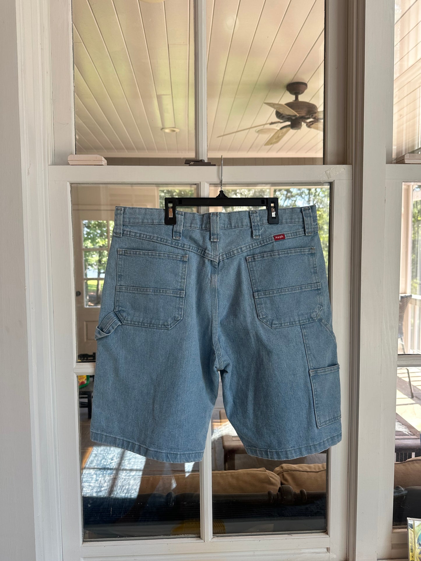 red star shorts