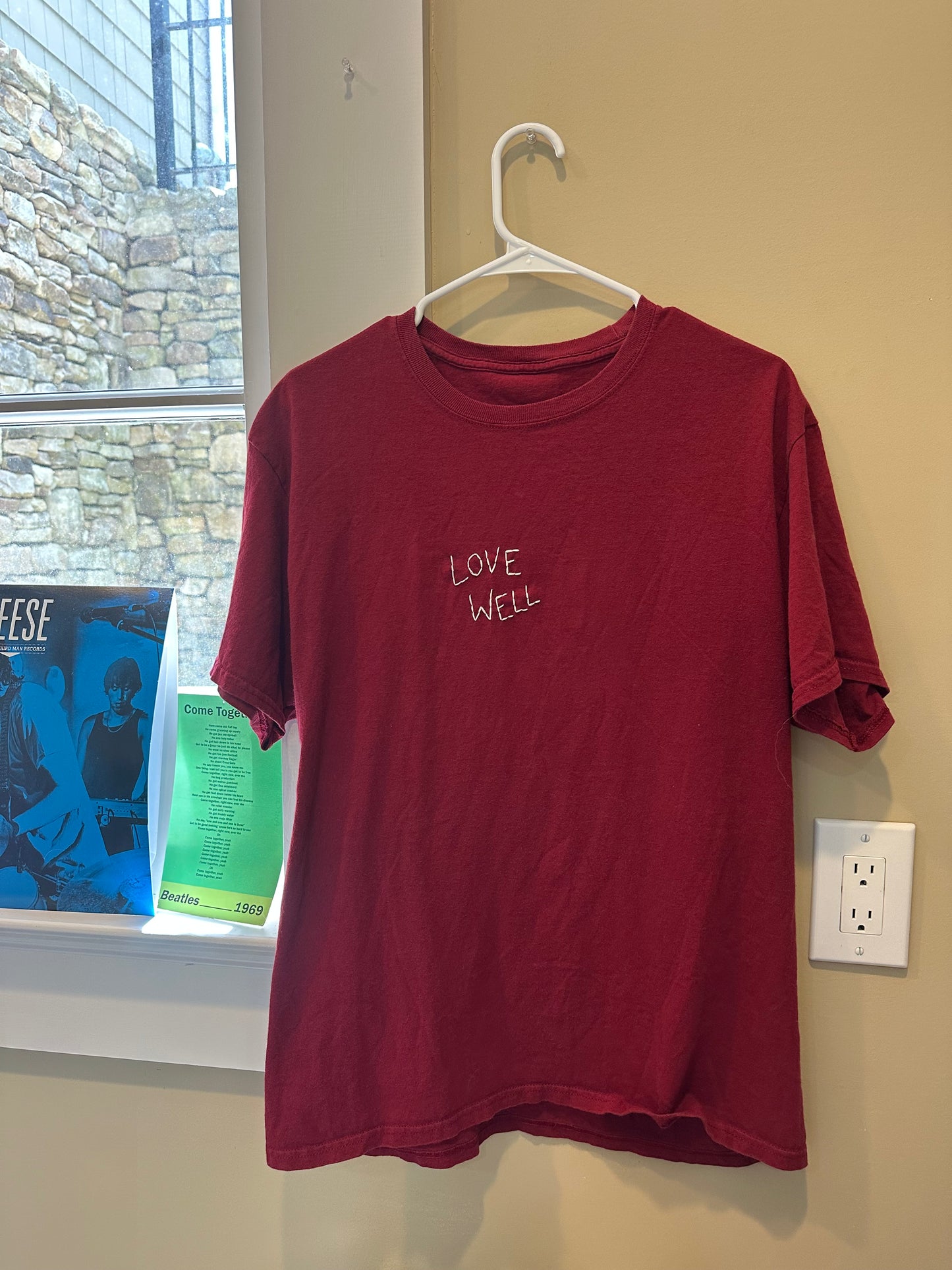 love well tshirt