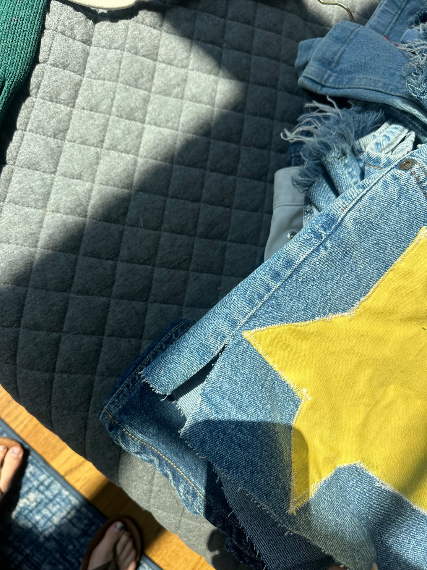 yellow stars