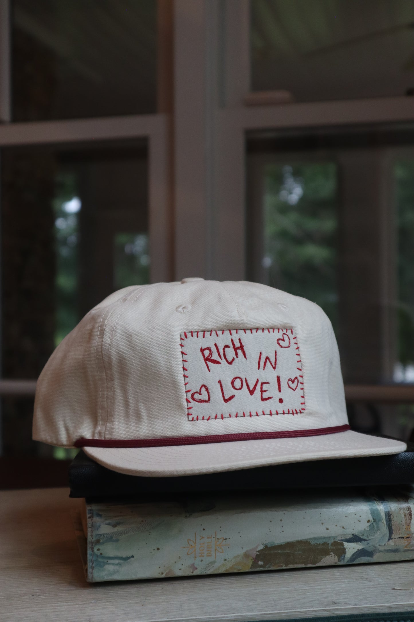 "rich in love" - white/red